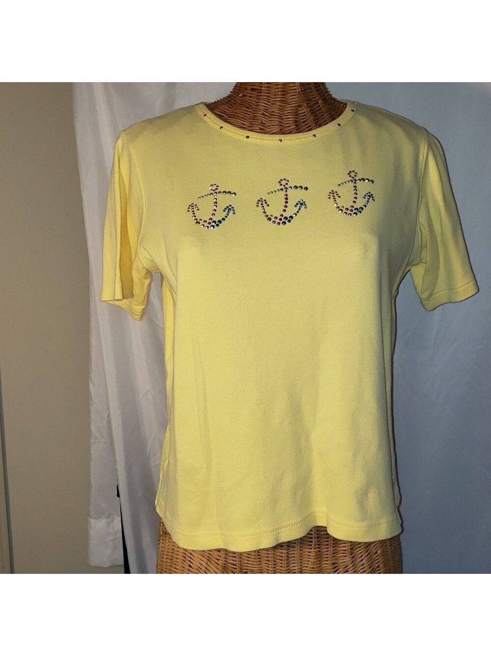 Ladies ASSETTS Short Sleeve Tee Shirt w/Embellished Anchors in Yellow - S